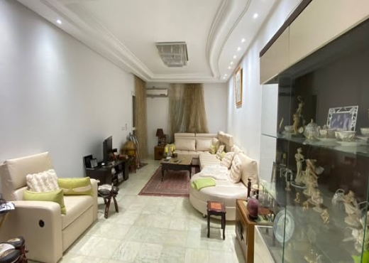 À VENDRE – Spacieux Appartement S+3 au Bardo - Bien immobilier à {"id":23,"country_id":219,"name":"TUNIS","slug":"tunis"} - Agence Immobilière immo\'in