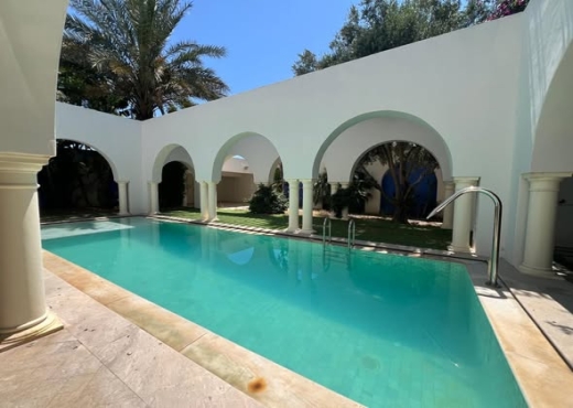 À Vendre – une magnifique villa - Bien immobilier à {"id":1,"country_id":219,"name":"ARIANA","slug":"ariana"} - Agence Immobilière immo\'in