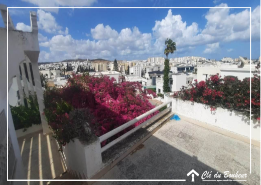 une belle villa à manzah 9B - Bien immobilier à {"id":1,"country_id":219,"name":"ARIANA","slug":"ariana"} - Image 2 - Agence Immobilière Maison Plus Elite